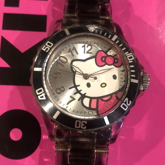 Hello Kitty Watch. Brand New - Picture 2 of 3